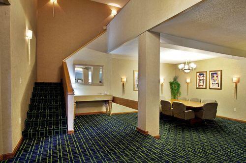 Ramada Inn Lafayette Conference Center Intérieur photo